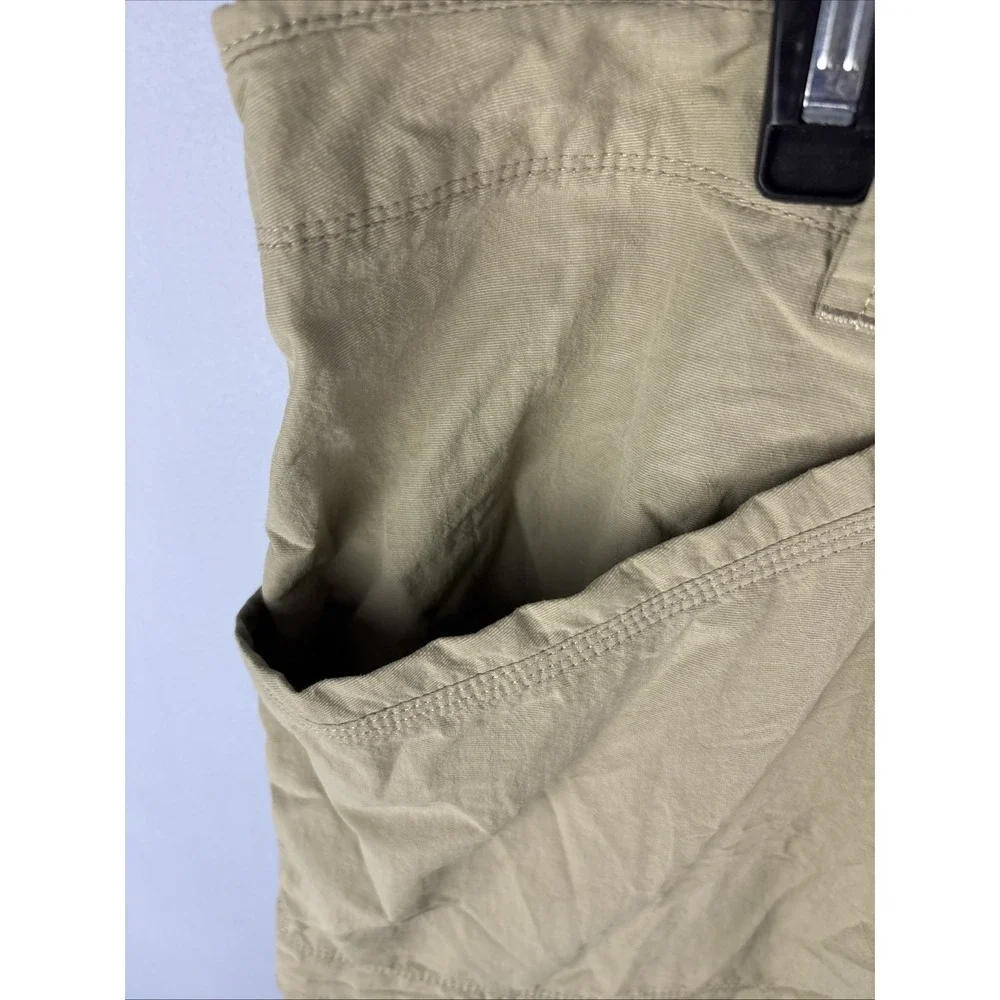 The North Face Khaki Cargo Shorts Size 40 Gorpcore‎ Hiking Camping